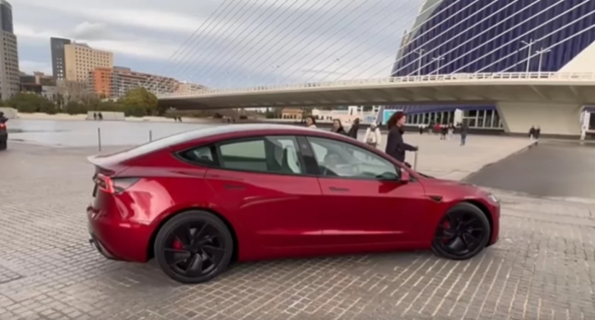 Zdjęcie: Tesla Model 3/X