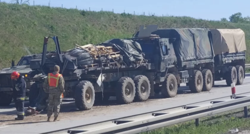 Zdjęcie: Wypadek amerykańskich samochodów wojskowych/X