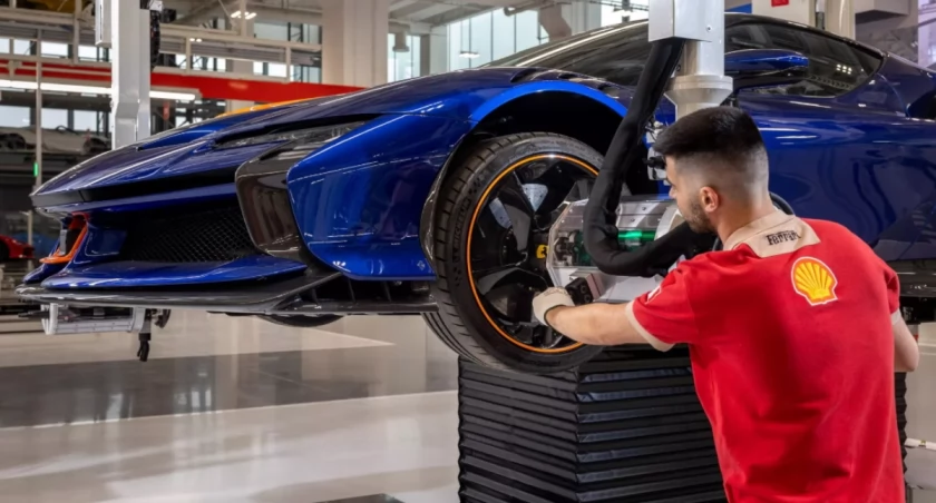 Zdjęcia: e- building Ferrari/Ferrari