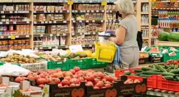 Większość Polaków dosłownie poluje na promocje!